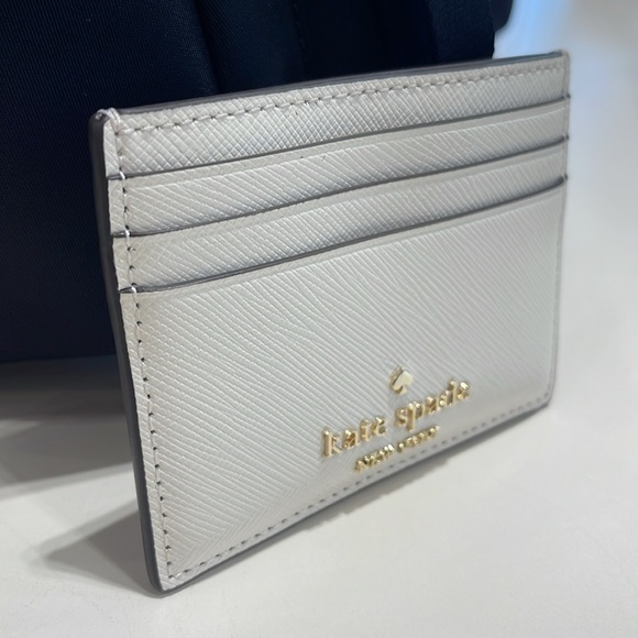 Kate Spade Madison Saffiano Leather Small Slim Card Holder
COLOR: Meringue 
NWT - Picture 2 of 16